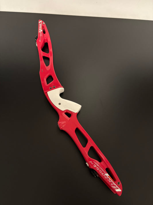 Krossen Riser Xenia ILF RH Red 25'' - Show Model