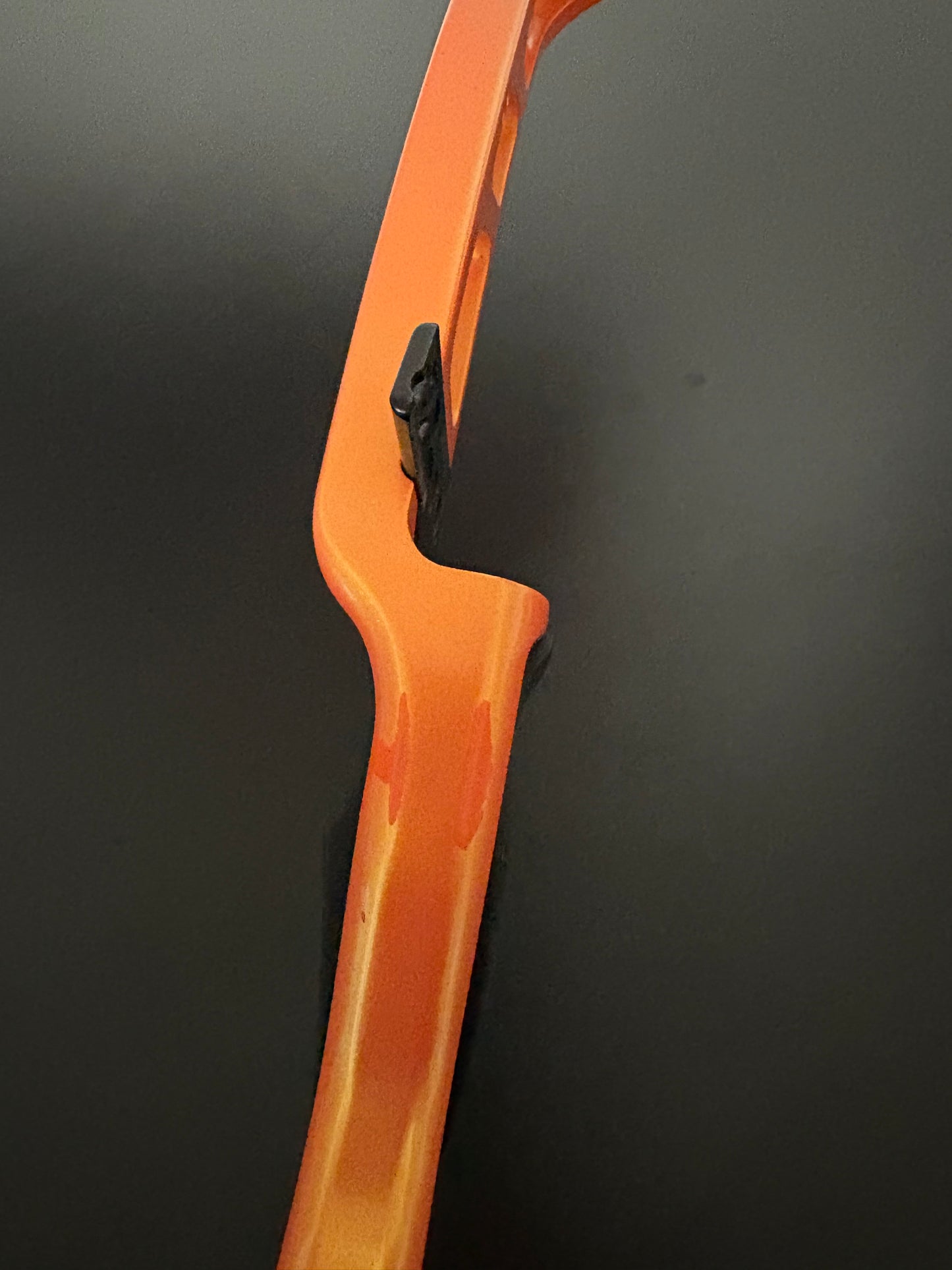 Hoyt Riser GMX3 ILF RH Orange 25'' - Used