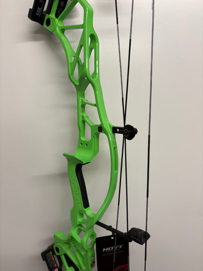 Hoyt Concept FX 34 Compound Bow RH Twisted Green 40-50 lbs - NEW