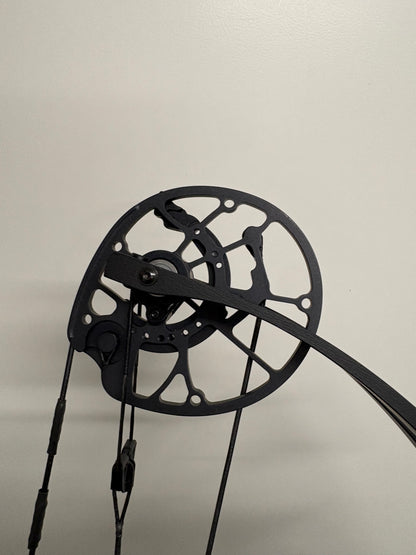 Hoyt Concept FX 34 Compound Bow LH Blue on Black 50-60 lbs - NEW
