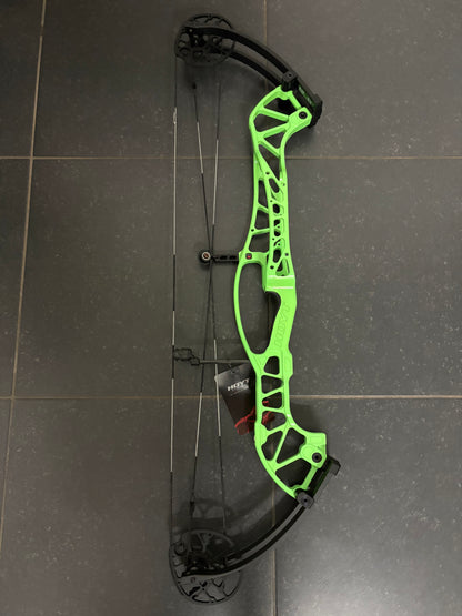 Hoyt Concept X 37 Compound Bow LH Twisted Green 50-60 lbs - Show Model