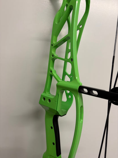 Hoyt Concept X 37 Compound Bow LH Twisted Green 50-60 lbs - Show Model