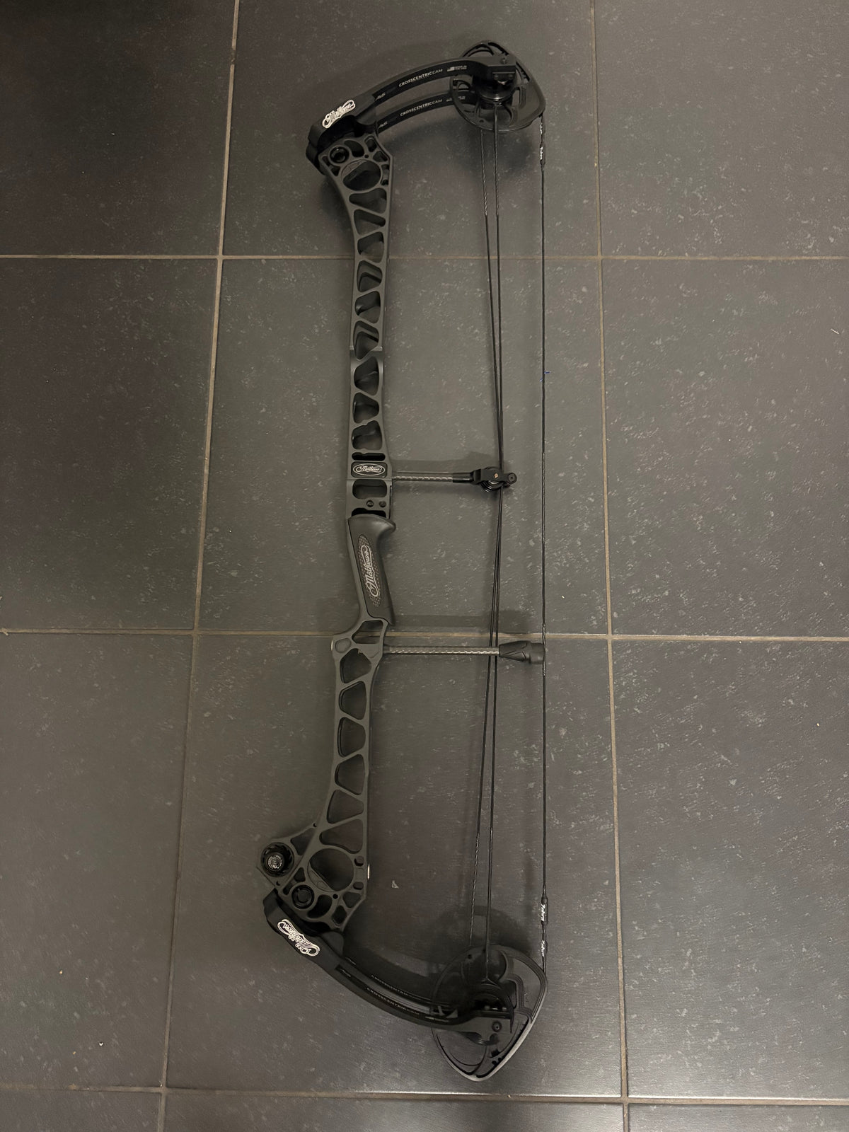 Mathews TRX 40 Compound Bow RH Stone 50-60 lbs - Used