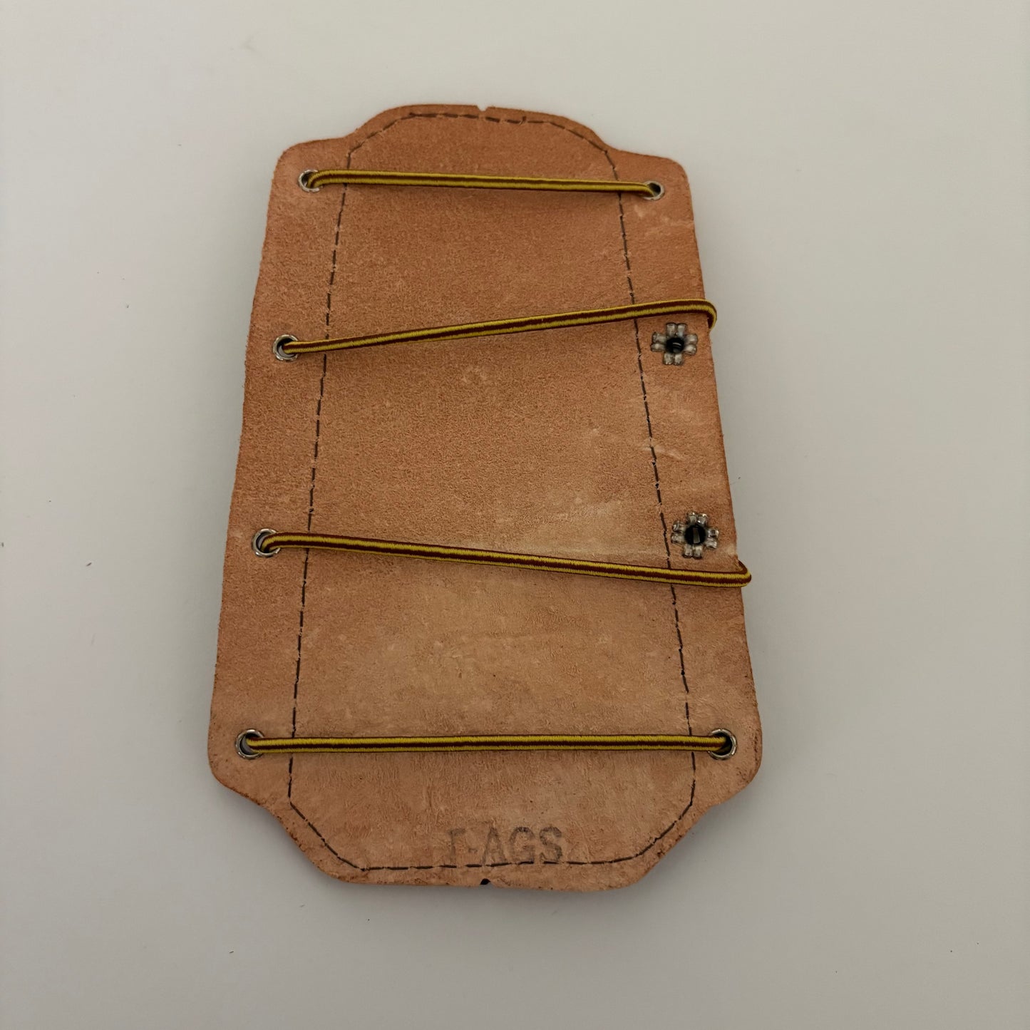 Neet Traditional Armguard Lace On - NEW (#560)