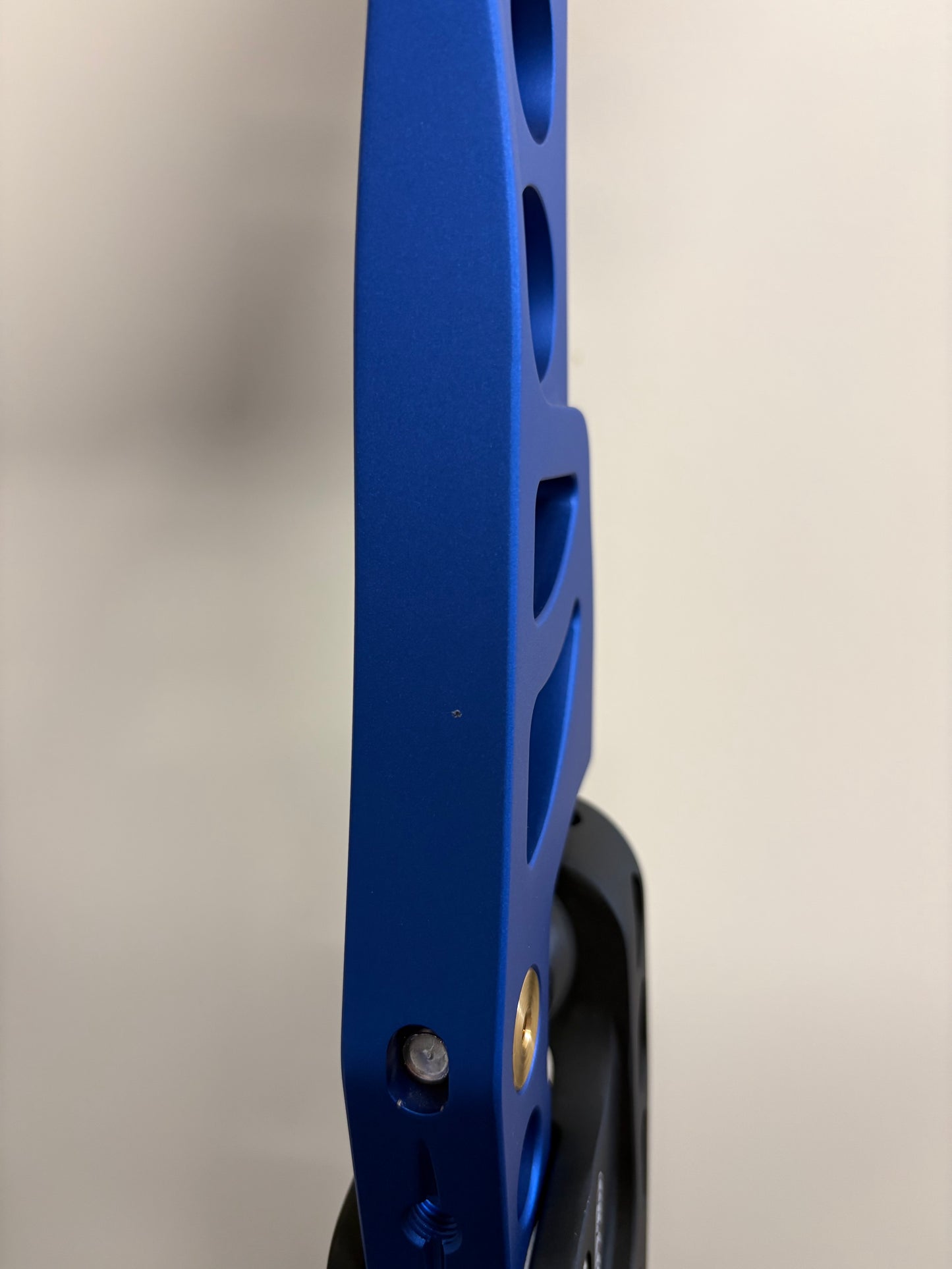 Gillo Riser GT27 ILF RH Blue 27'' B-Grade - Show Model
