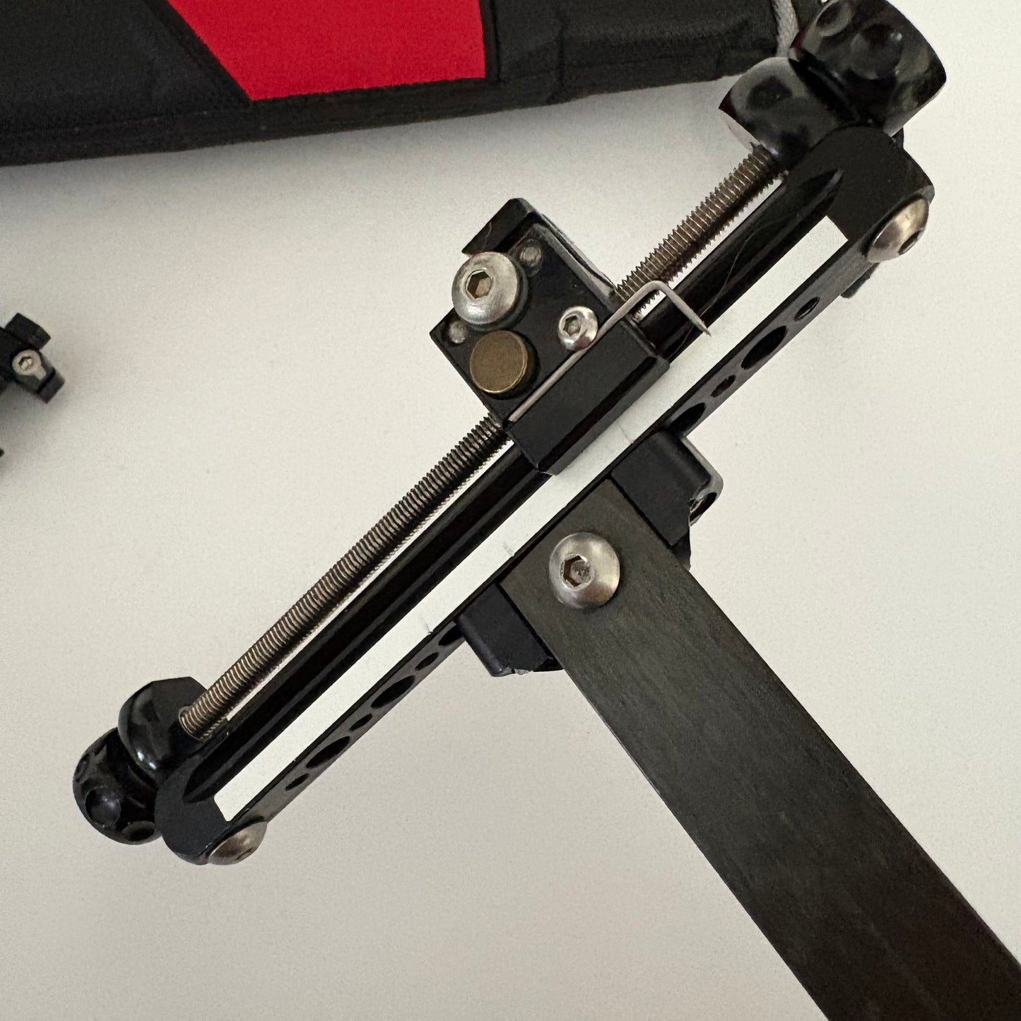 Arc Système SX100 Compound Sight RH Black 9'' - Used (#R152)