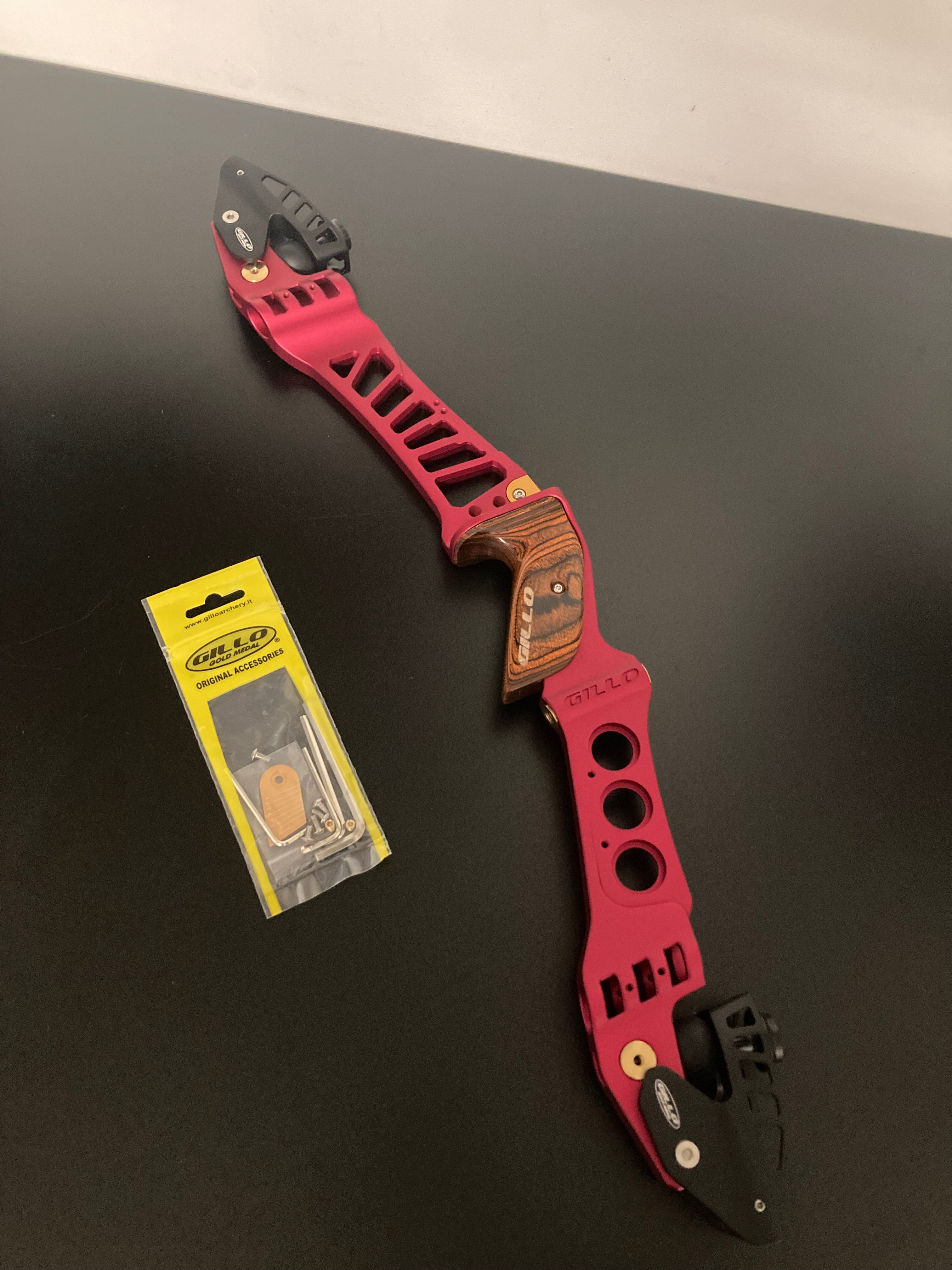 Gillo Riser GF 25 ILF LH Red 25'' B-Grade - Show Model (#2) – Archery ...