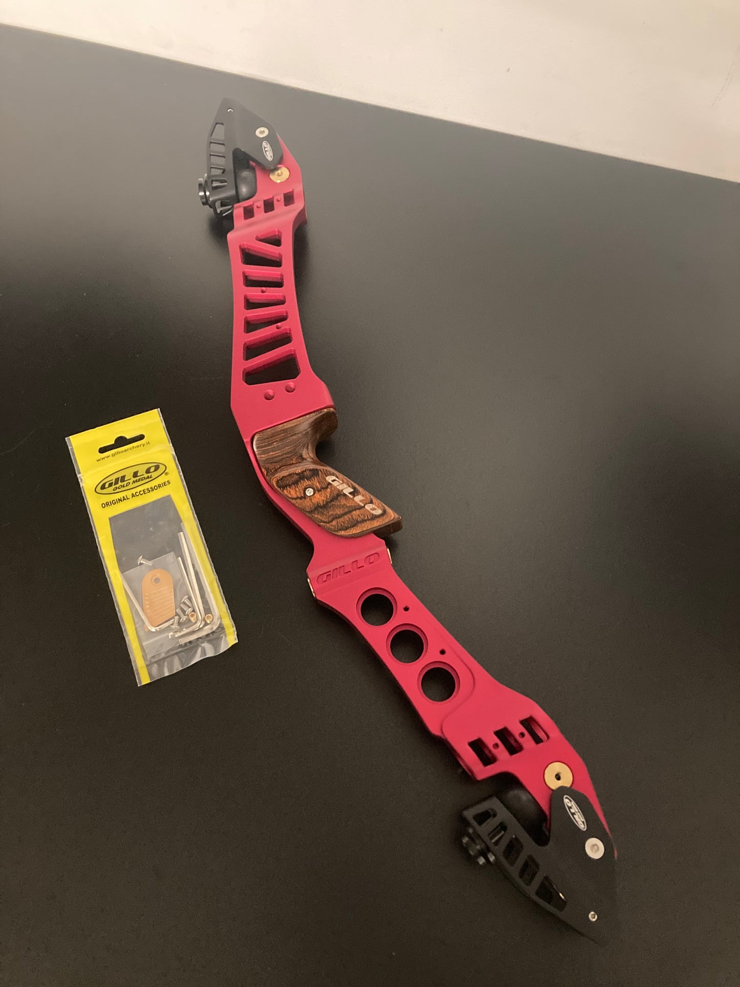 Gillo Riser GF 25 ILF LH Red 25'' B-Grade - Show Model (#2) – Archery ...