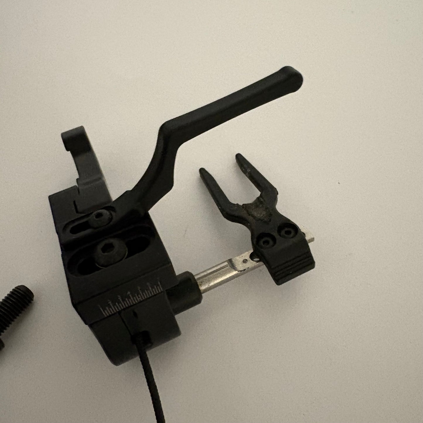 Ripcord Code Red X Compound Arrow Rest LH Drop away - Used (#OB44)