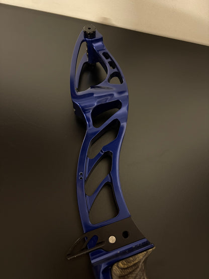 Hoyt Riser Faktor Formula RH Blue 25'' - Used