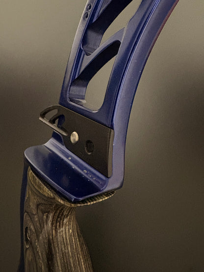 Hoyt Riser Faktor Formula RH Blue 25'' - Used