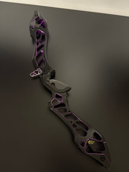 Kinetic Riser Invinso V2 Dual Color ILF RH Black/Purple 25'' - Used