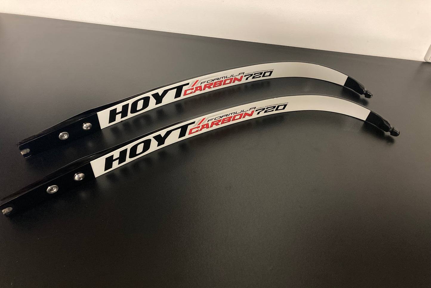 Hoyt 720 Carbon Formula Limbs 68-36 lbs - Used (#48)
