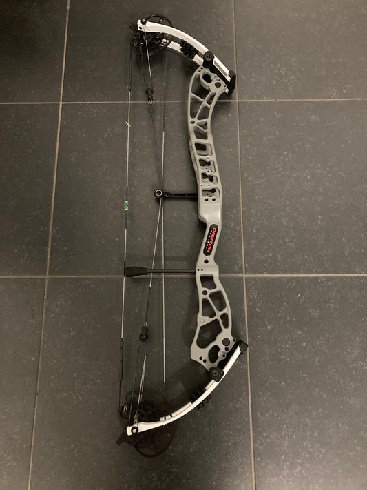 Darton Exodus Compound Bow LH/RH Grey 50-60 lbs - Used (#1.3)