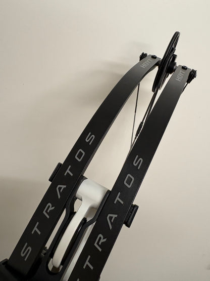 Hoyt Stratos 36 Compound Bow LH Frost White SVX #1 50-60 lbs - Show Model