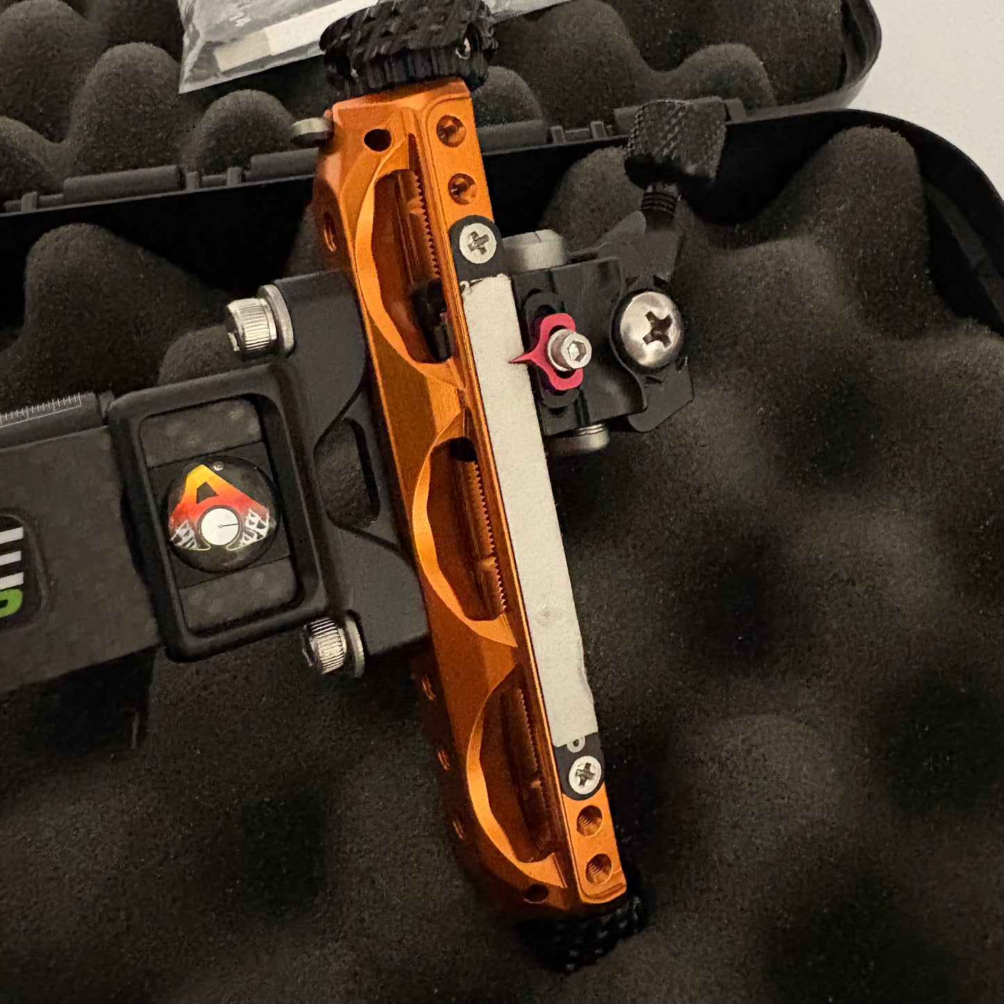 Axcel Achieve XP Compound Sight LH Orange 6'' - Used