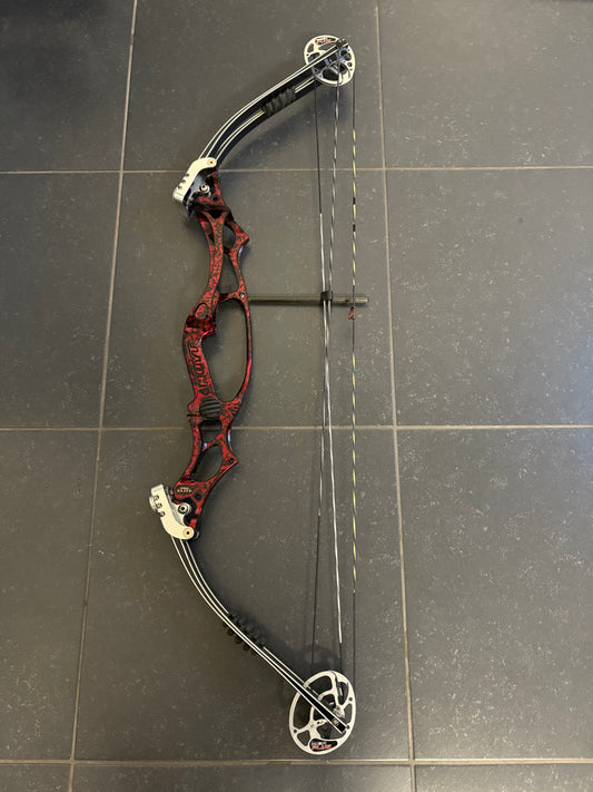 Hoyt Pro Elite XT3000 Compound Bow RH Red Ember Cam 1/2 Plus #3 50-60 lbs - Used