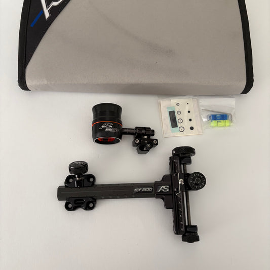 Arc Système SX200 Compound Sight RH Black 6'' Incl. EC33 Scope - Used (#OG89)