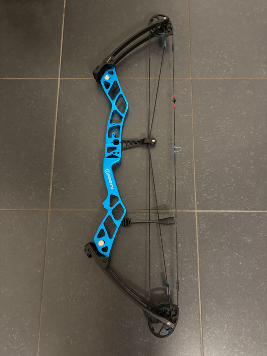 Topoint Serenity Compound Bow RH Blue 35-58 lbs - Used