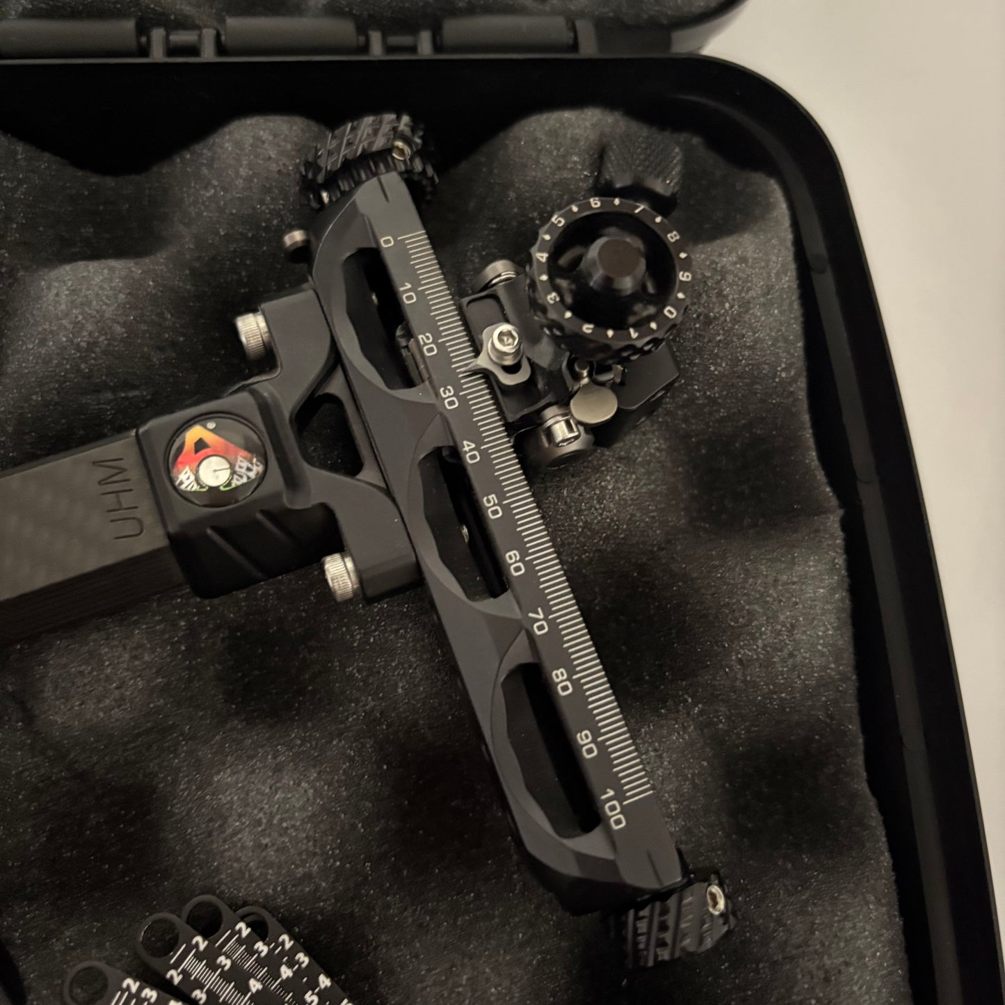 Axcel Achieve XP Compound Sight RH Black 9'' - Used (#OR26)