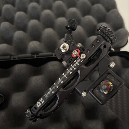 Axcel Achieve XP Compound Sight RH Black 9'' - Used (#OR26)