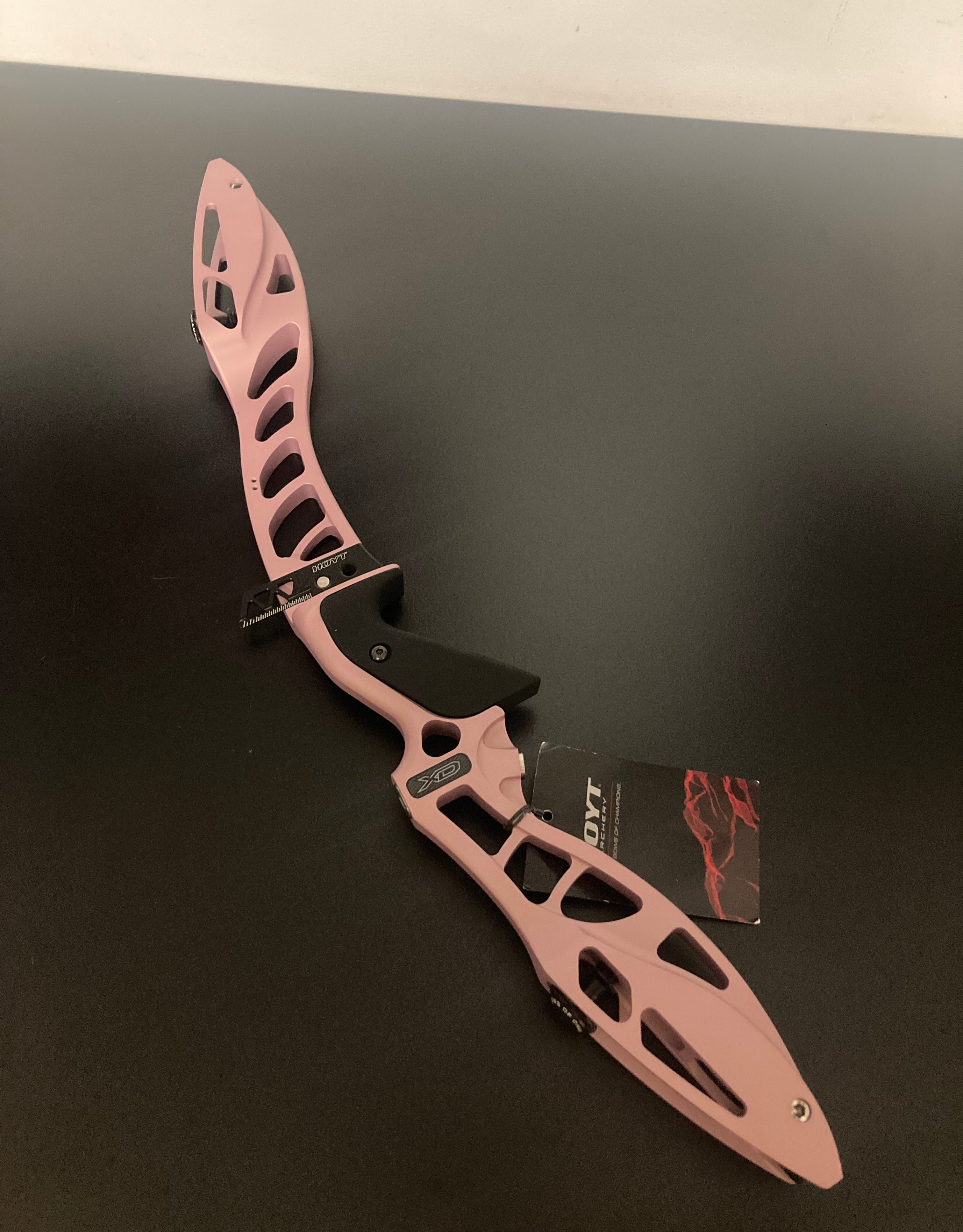 Hoyt Riser Formula XD RH Champagne Pink 25'' - NEW – Archery Outlet