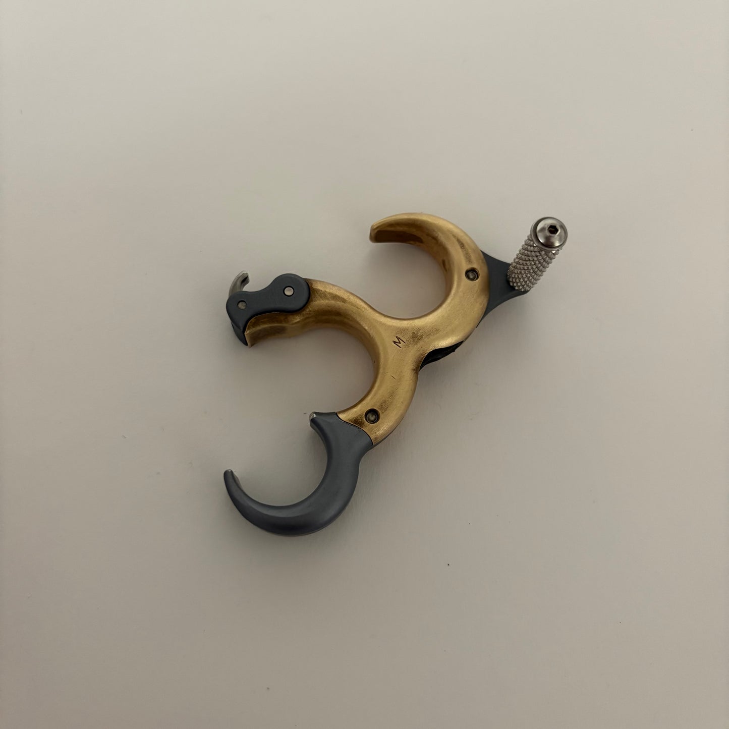 Ultraview 'The Hinge' Hinge Release Brass Medium - Used (#437)
