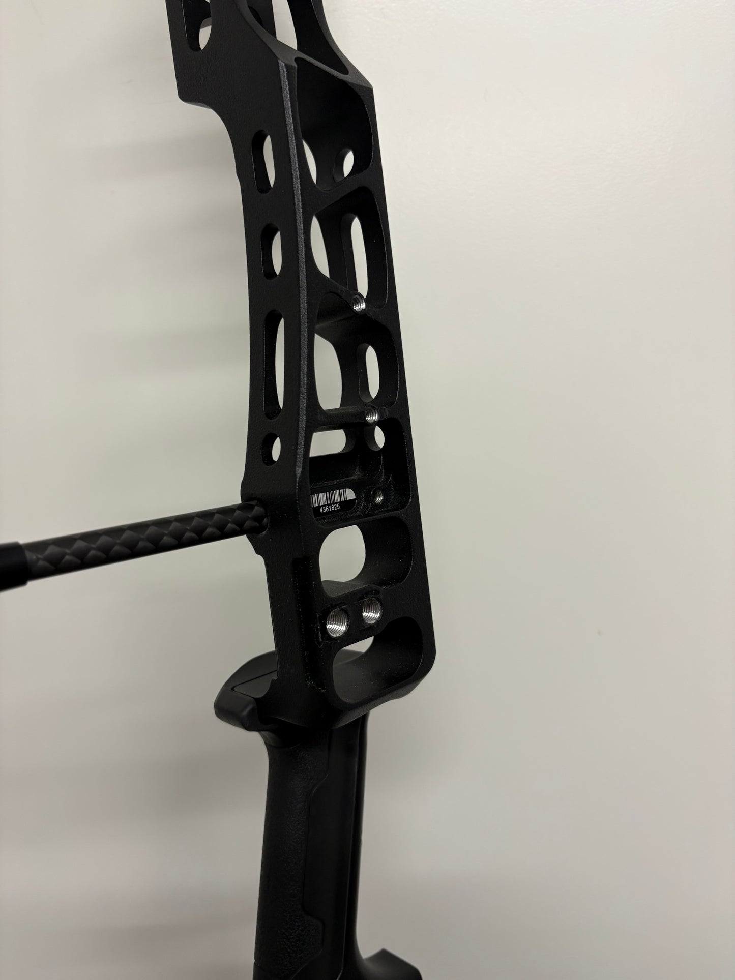 Mathews TRX 40 Compound Bow RH Black 50-60 lbs - Used