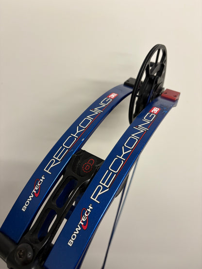 Bowtech Reckoning 38 Compound Bow LH Blue 40-50 lbs - Used