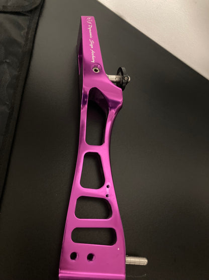 Dynamic Sign Archery Storm Riser ILF LH Purple - Show Model