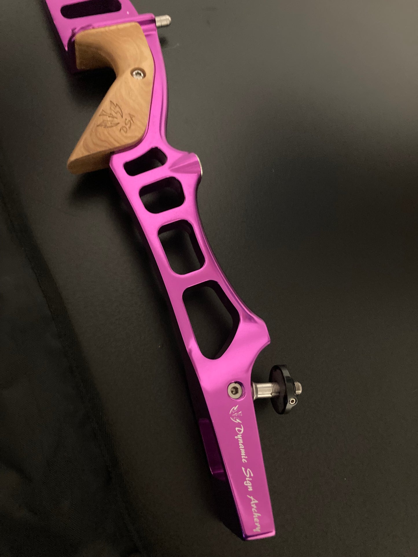 Dynamic Sign Archery Storm Riser ILF LH Purple - Show Model