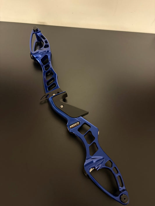 Hoyt Riser Prodigy Formula RH Blue 25'' - Used