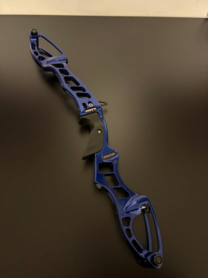 Hoyt Riser Prodigy Formula RH Blue 25'' - Used