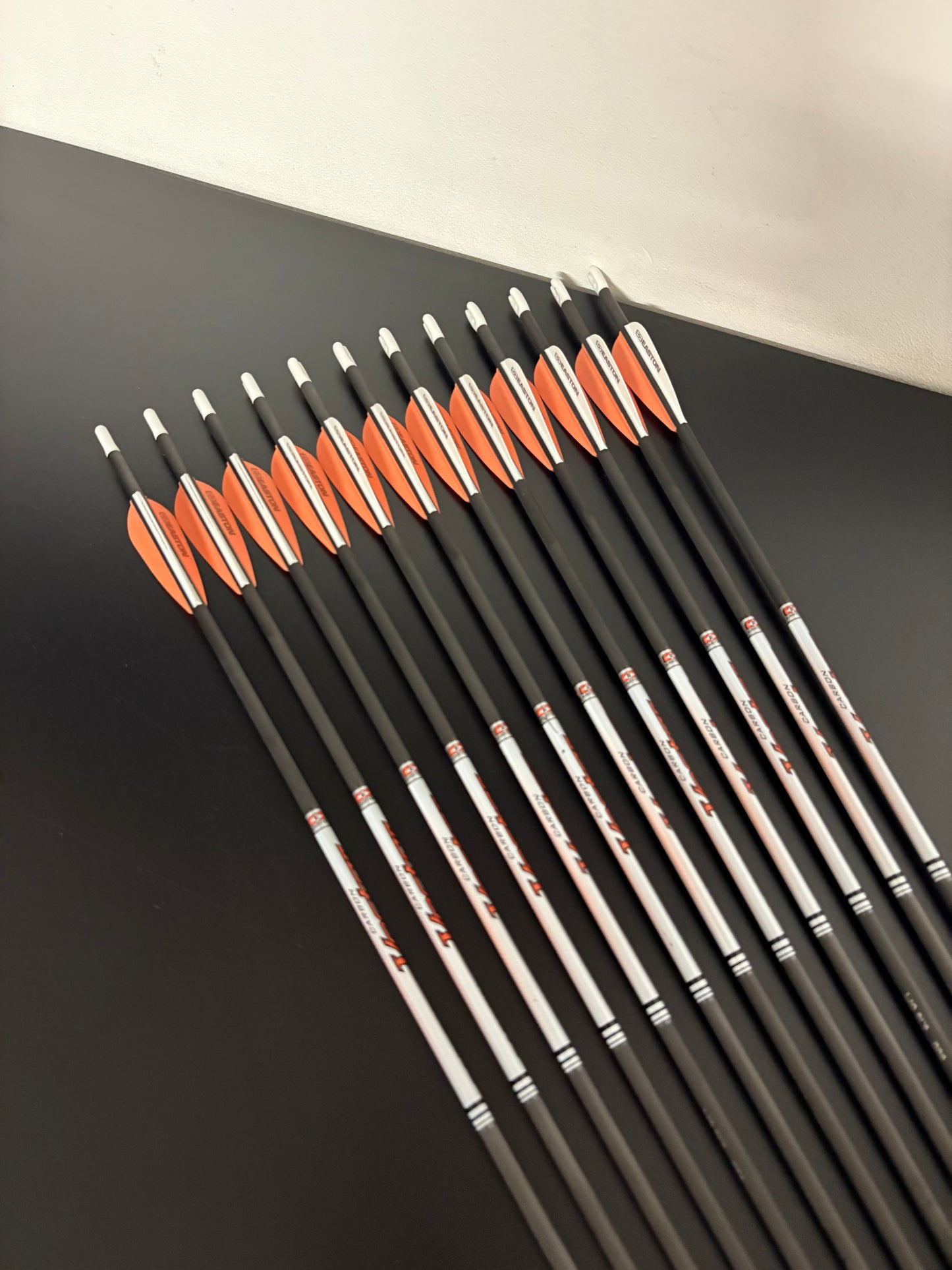 Easton Vector Carbon Arrows Spine 800 / 12 pcs / 31 inch - NEW