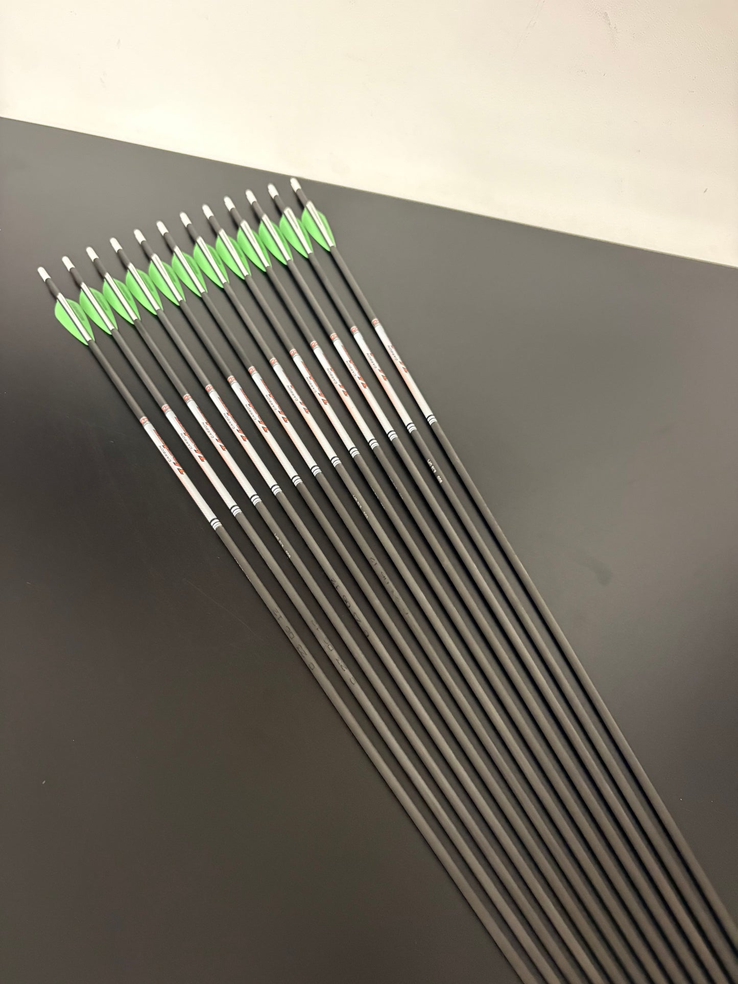 Easton Vector Carbon Arrows Spine 800 / 12 pcs / 31 inch - NEW