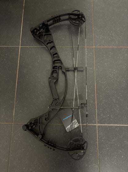 Hoyt Eclipse EC Compound Bow RH Black Out EC #2 40-50 lbs - NEW (#1.1)
