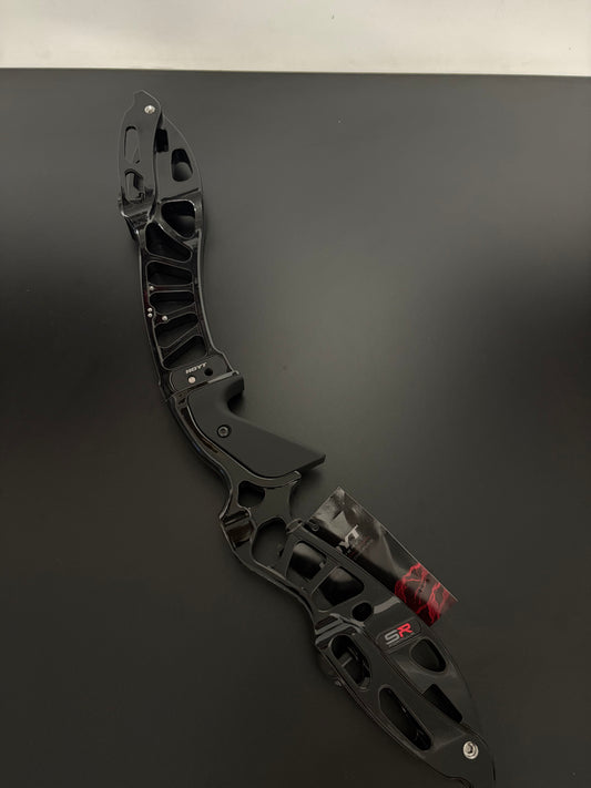Hoyt Riser Formula SR RH Liquid Black 25'' - NEW