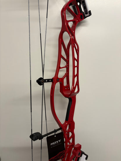 Hoyt Concept X 37 Compound Bow LH Red Flare 50-60 lbs White Limbs - NEW