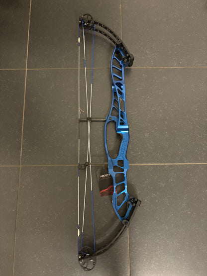 Hoyt Stratos 40 Compound Bow LH Cosmo Blue SVX #2 50-60 lbs GAS Bowstrings - NEW
