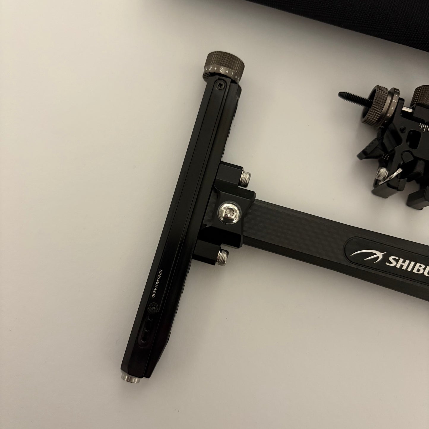 Shibuya Ultima RC Pro Recurve Sight LH Black 520-9A - Show Model