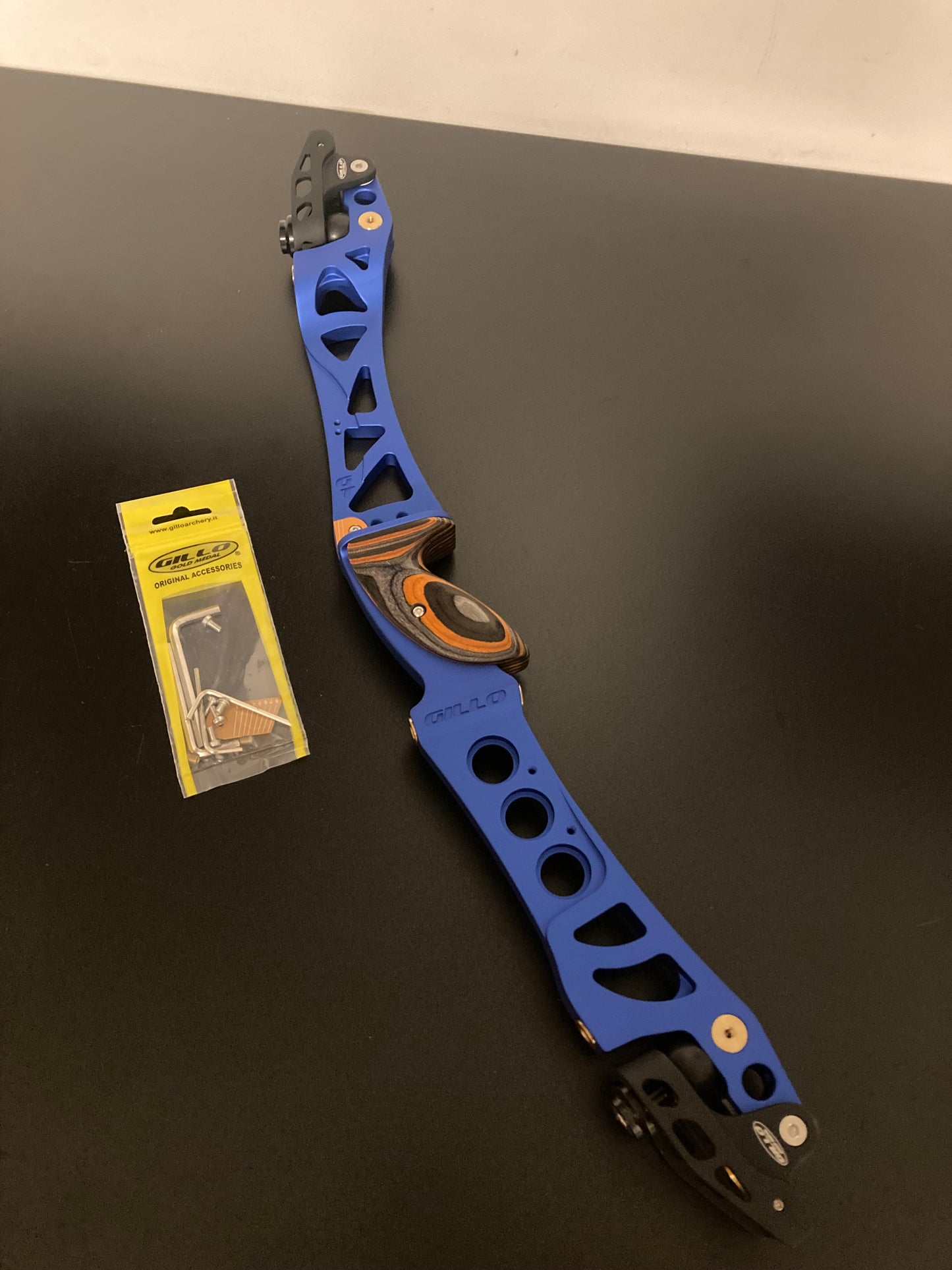Gillo Riser GT27 ILF RH Blue 27'' B-Grade - Show Model (#8)