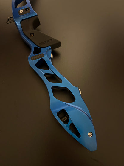 Hoyt Riser GMX3 ILF LH Cosmo Blue 25''- Show Model