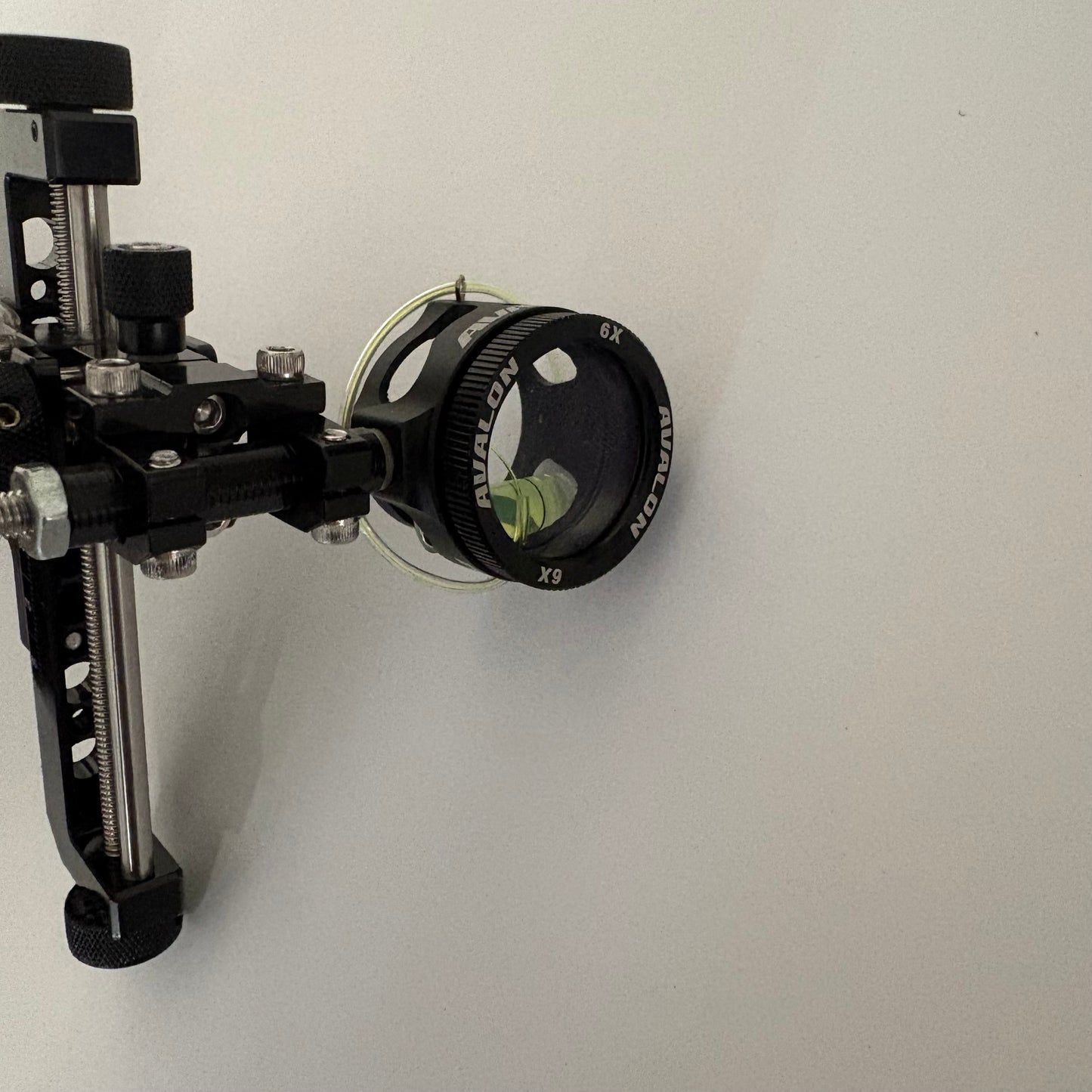 Avalon Tec X Shorty Compound Sight RH Black 6 inch Incl. scope - Used (#OR12)
