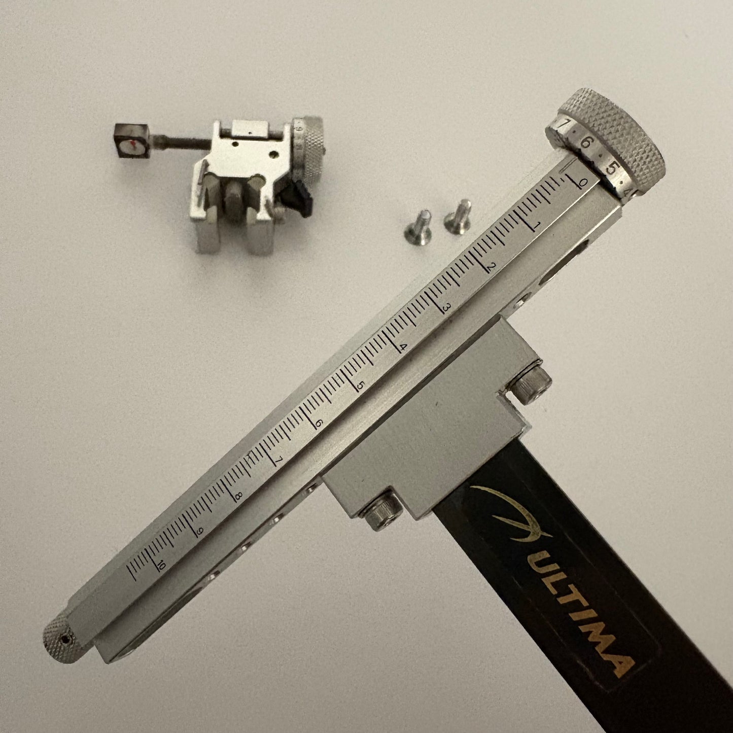 Shibuya Ultima Recurve Sight RH Silver - Used