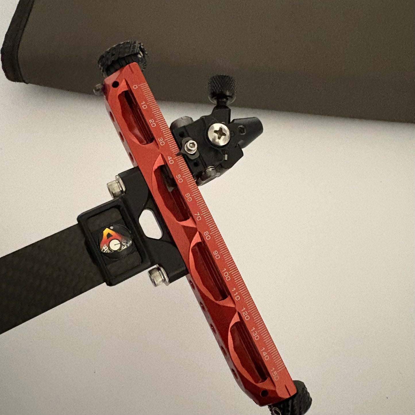 Axcel Achieve XP Recurve Sight LH Red - Used (#13)