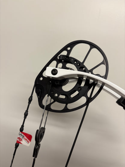 PSE Shootdown Pro S2 Compound Bow RH Black Cherry 50-60 lbs - NEW