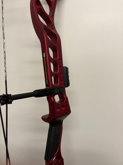 PSE Shootdown Pro S2 Compound Bow RH Black Cherry 50-60 lbs - NEW