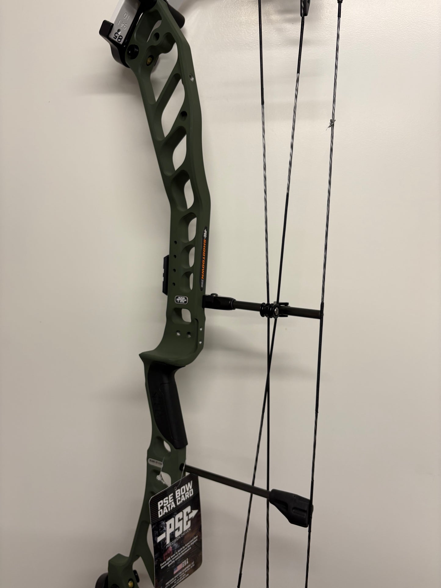 PSE Shootdown Pro S2 Compound Bow RH Green 50-60 lbs - NEW