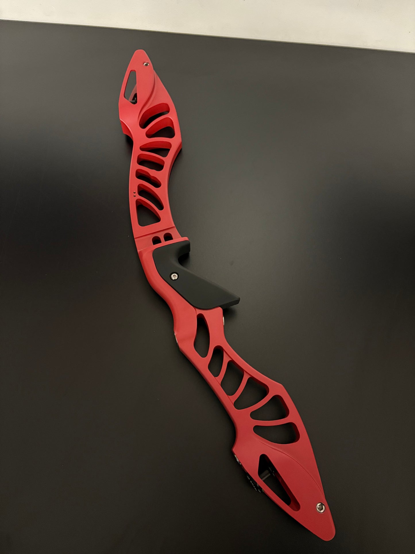 Hoyt Riser Xceed ILF RH Championship Red 25'' - NEW