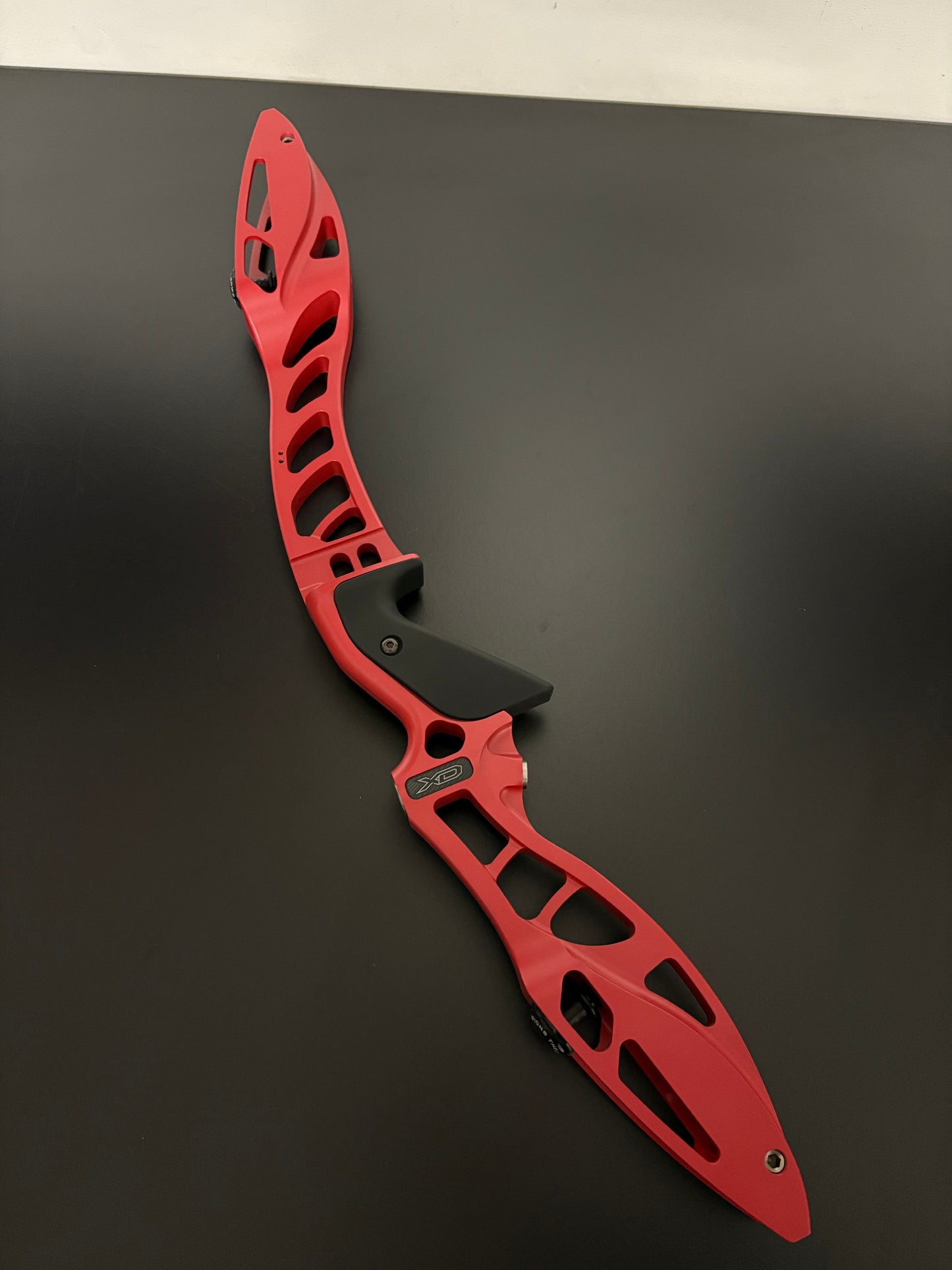 Hoyt Riser Formula XD RH Championship Red 25'' - NEW